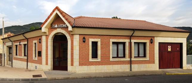 Tanatorio de Boñar - Los Jardines